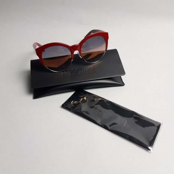 Moschino Red frame sunglasses NWT - Picture 5 of 10